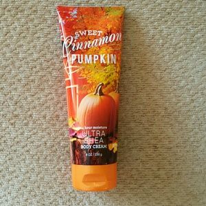 BATH & BODY WORKS BODY CREAM